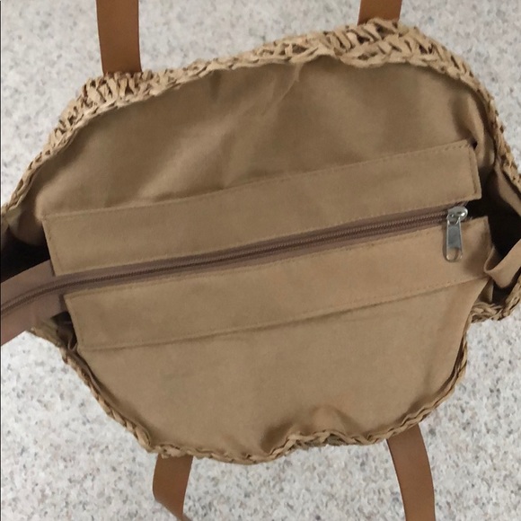 Trendy Straw Tote - Picture 7 of 7